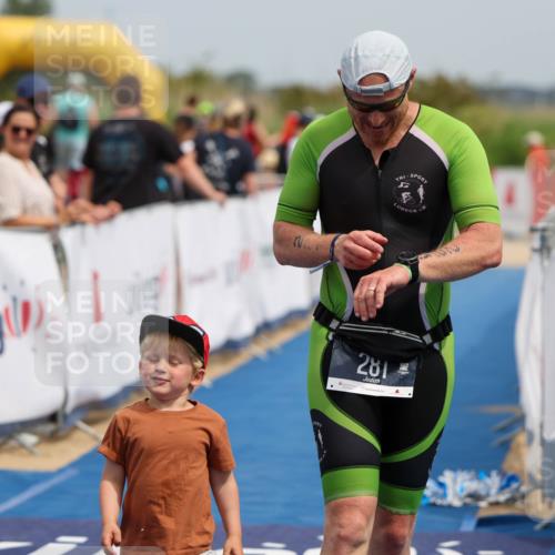 22.06.2025 - Viking Triathlon Michael Strokosch http://msf.ph/oto/8069123 22.06.2025 15:14:35 Ziel 281 meine-sportfotos.de