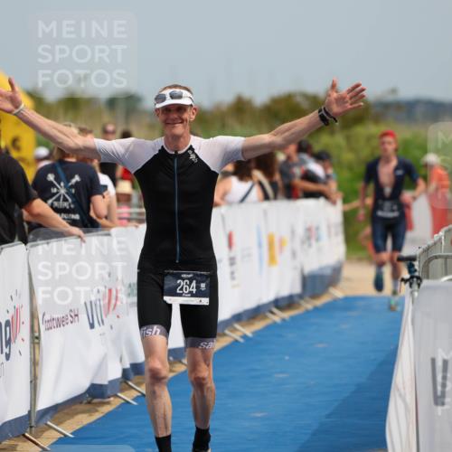 22.06.2025 - Viking Triathlon Michael Strokosch http://msf.ph/oto/8069157 22.06.2025 15:14:54 Ziel 264 meine-sportfotos.de
