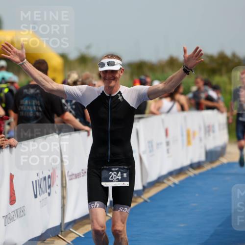 22.06.2025 - Viking Triathlon Michael Strokosch http://msf.ph/oto/8069163 22.06.2025 15:14:55 Ziel 264, 377 meine-sportfotos.de