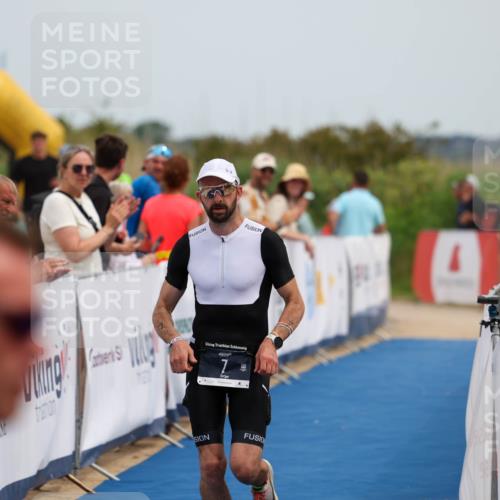 22.06.2025 - Viking Triathlon Michael Strokosch http://msf.ph/oto/8069187 22.06.2025 14:37:46 Ziel 7 meine-sportfotos.de