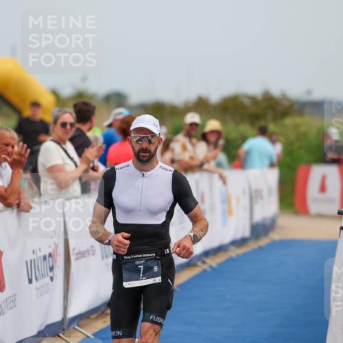 22.06.2025 - Viking Triathlon Michael Strokosch http://msf.ph/oto/8069189 22.06.2025 14:37:46 Ziel 7 meine-sportfotos.de
