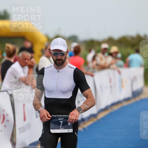 22.06.2025 - Viking Triathlon Michael Strokosch http://msf.ph/oto/8069200 22.06.2025 14:37:47 Ziel 7 meine-sportfotos.de