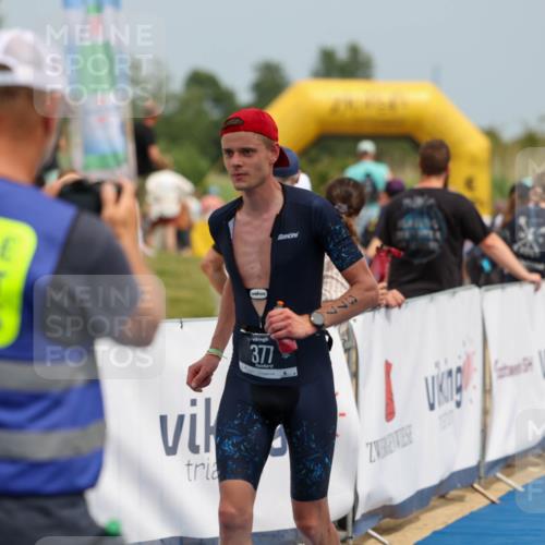 22.06.2025 - Viking Triathlon Michael Strokosch http://msf.ph/oto/8069222 22.06.2025 15:15:01 Ziel 264, 377 meine-sportfotos.de