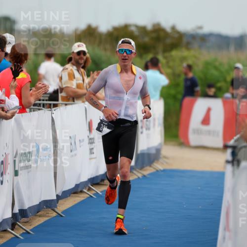 22.06.2025 - Viking Triathlon Michael Strokosch http://msf.ph/oto/8069351 22.06.2025 14:39:58 Ziel 381 meine-sportfotos.de
