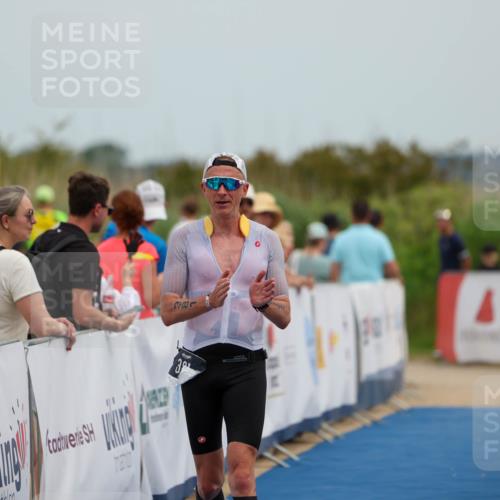 22.06.2025 - Viking Triathlon Michael Strokosch http://msf.ph/oto/8069367 22.06.2025 14:39:59 Ziel 381 meine-sportfotos.de