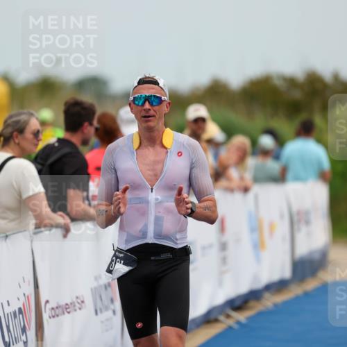 22.06.2025 - Viking Triathlon Michael Strokosch http://msf.ph/oto/8069374 22.06.2025 14:40:00 Ziel 381 meine-sportfotos.de
