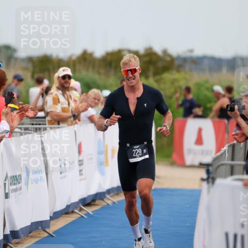 22.06.2025 - Viking Triathlon Michael Strokosch http://msf.ph/oto/8069452 22.06.2025 14:40:08 Ziel 229, 381 meine-sportfotos.de