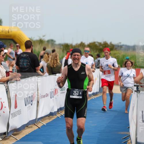 22.06.2025 - Viking Triathlon Michael Strokosch http://msf.ph/oto/8069473 22.06.2025 15:17:12 Ziel 253, 657 meine-sportfotos.de