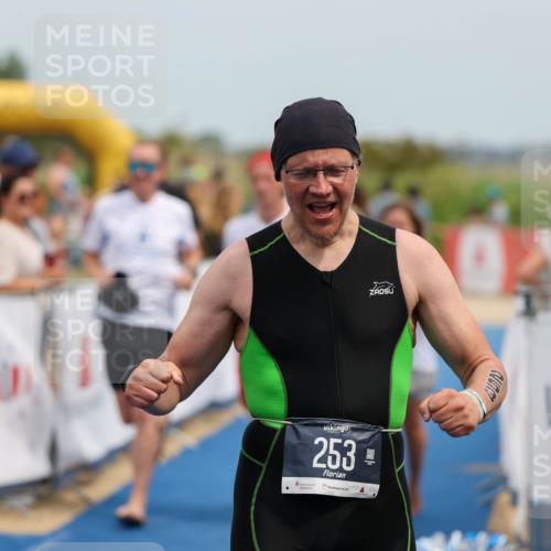 22.06.2025 - Viking Triathlon Michael Strokosch http://msf.ph/oto/8069498 22.06.2025 15:17:14 Ziel 253, 657 meine-sportfotos.de