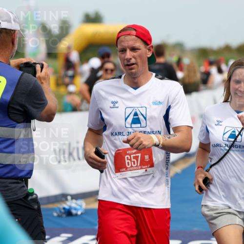 22.06.2025 - Viking Triathlon Michael Strokosch http://msf.ph/oto/8069514 22.06.2025 15:17:17 Ziel 253, 657 meine-sportfotos.de