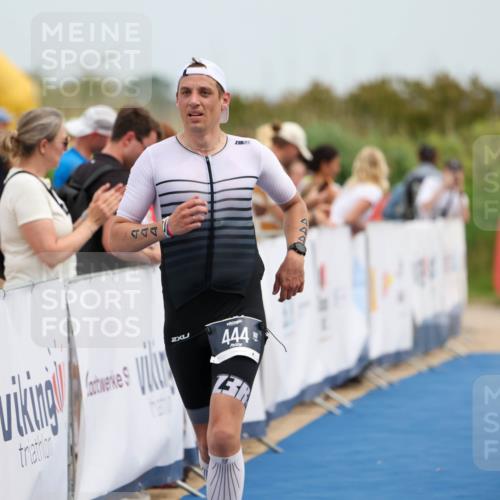 22.06.2025 - Viking Triathlon Michael Strokosch http://msf.ph/oto/8069525 22.06.2025 14:40:43 Ziel 444 meine-sportfotos.de