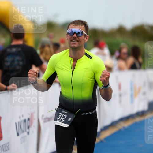 22.06.2025 - Viking Triathlon Michael Strokosch http://msf.ph/oto/8069599 22.06.2025 15:17:59 Ziel 312 meine-sportfotos.de