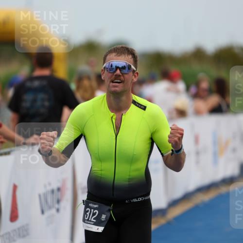 22.06.2025 - Viking Triathlon Michael Strokosch http://msf.ph/oto/8069602 22.06.2025 15:17:59 Ziel 312 meine-sportfotos.de