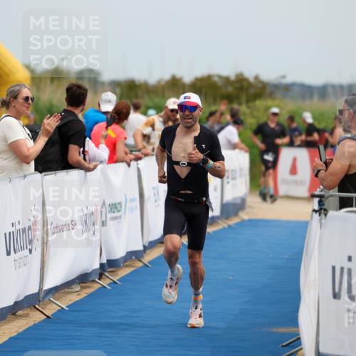 22.06.2025 - Viking Triathlon Michael Strokosch http://msf.ph/oto/8069644 22.06.2025 14:42:09 Ziel 125 meine-sportfotos.de