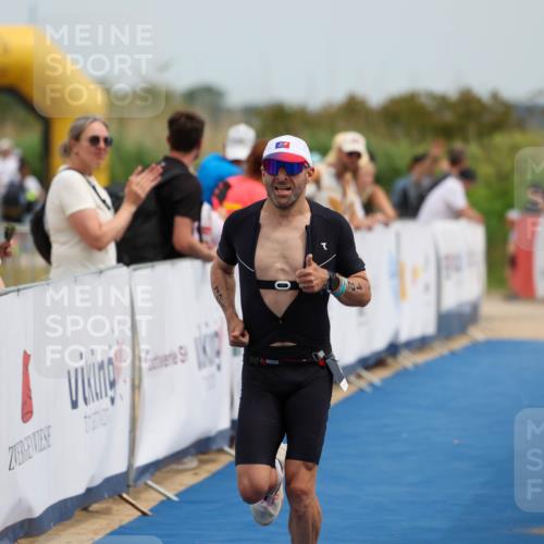 22.06.2025 - Viking Triathlon Michael Strokosch http://msf.ph/oto/8069654 22.06.2025 14:42:10 Ziel 125 meine-sportfotos.de