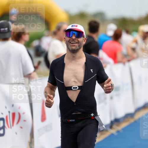 22.06.2025 - Viking Triathlon Michael Strokosch http://msf.ph/oto/8069662 22.06.2025 14:42:10 Ziel 125 meine-sportfotos.de