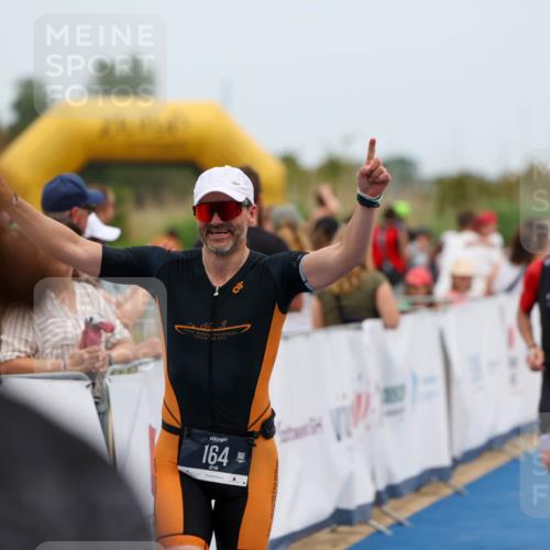 22.06.2025 - Viking Triathlon Michael Strokosch http://msf.ph/oto/8069677 22.06.2025 15:18:19 Ziel 164, 300 meine-sportfotos.de