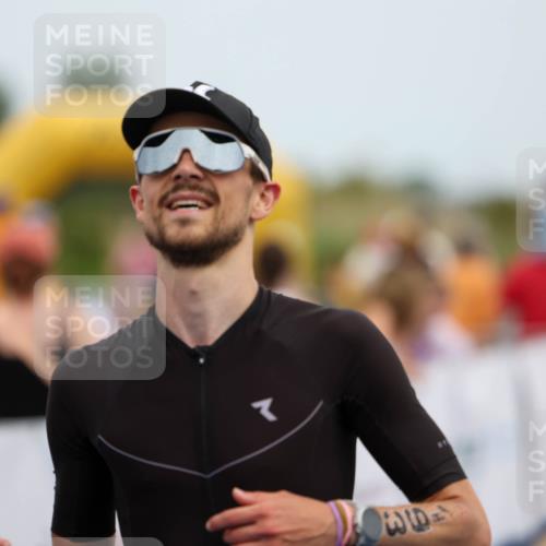 22.06.2025 - Viking Triathlon Michael Strokosch http://msf.ph/oto/8069809 22.06.2025 14:48:36 Ziel 193 meine-sportfotos.de
