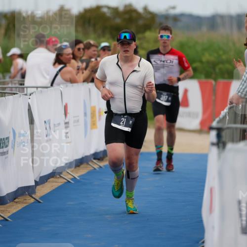 22.06.2025 - Viking Triathlon Michael Strokosch http://msf.ph/oto/8069869 22.06.2025 15:19:35 Ziel 21, 358, 387 meine-sportfotos.de