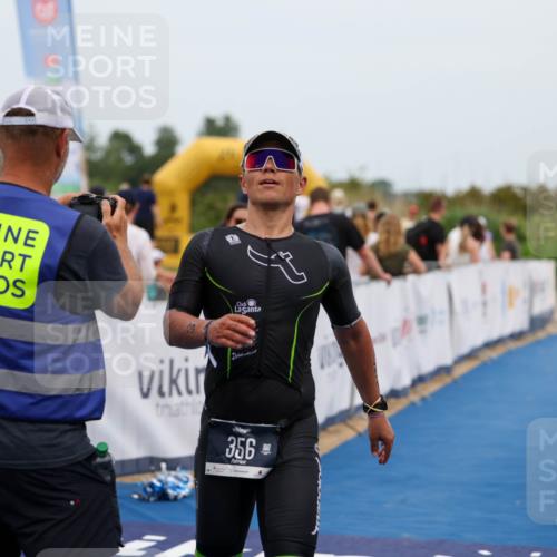 22.06.2025 - Viking Triathlon Michael Strokosch http://msf.ph/oto/8069948 22.06.2025 15:21:03 Ziel 356 meine-sportfotos.de