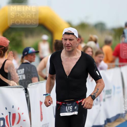 22.06.2025 - Viking Triathlon Michael Strokosch http://msf.ph/oto/8069998 22.06.2025 14:49:37 Ziel 176 meine-sportfotos.de