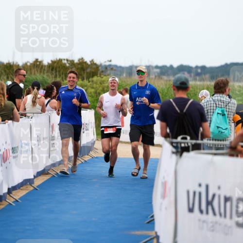 22.06.2025 - Viking Triathlon Michael Strokosch http://msf.ph/oto/8070103 22.06.2025 15:22:53 Ziel 658 meine-sportfotos.de