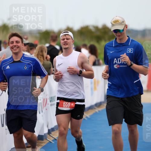 22.06.2025 - Viking Triathlon Michael Strokosch http://msf.ph/oto/8070140 22.06.2025 15:22:56 Ziel 658 meine-sportfotos.de