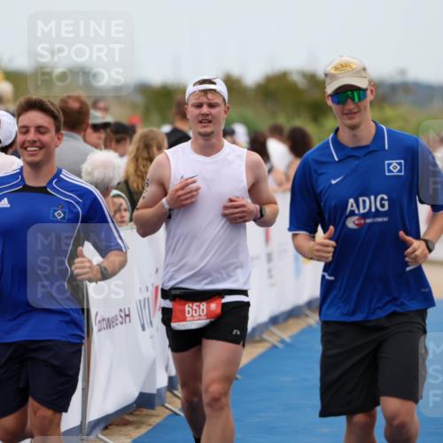 22.06.2025 - Viking Triathlon Michael Strokosch http://msf.ph/oto/8070141 22.06.2025 15:22:57 Ziel 658 meine-sportfotos.de