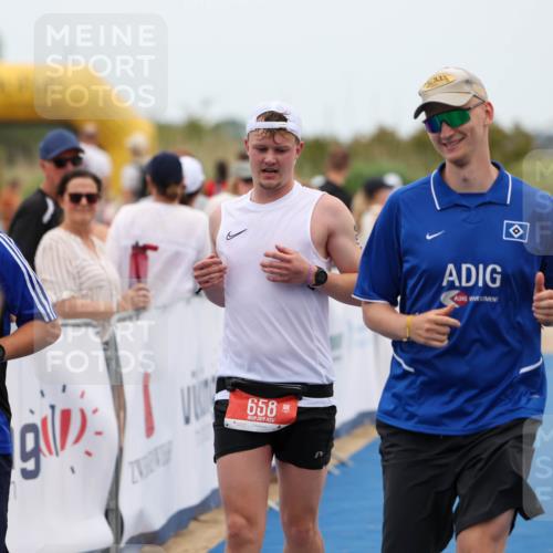 22.06.2025 - Viking Triathlon Michael Strokosch http://msf.ph/oto/8070156 22.06.2025 15:22:58 Ziel 658 meine-sportfotos.de