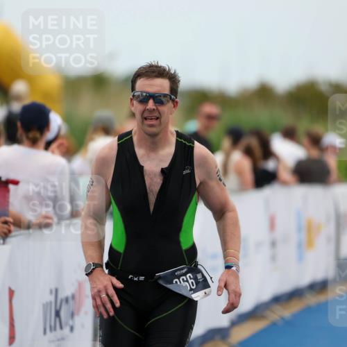 22.06.2025 - Viking Triathlon Michael Strokosch http://msf.ph/oto/8070200 22.06.2025 15:24:10 Ziel 366, 540 meine-sportfotos.de