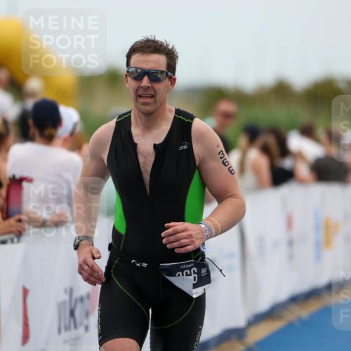 22.06.2025 - Viking Triathlon Michael Strokosch http://msf.ph/oto/8070203 22.06.2025 15:24:10 Ziel 366, 540 meine-sportfotos.de