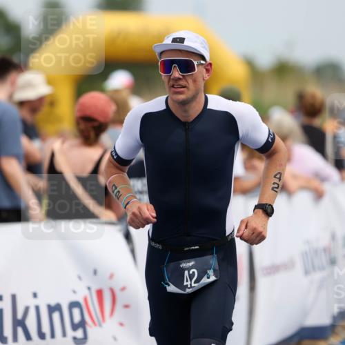 22.06.2025 - Viking Triathlon Michael Strokosch http://msf.ph/oto/8070258 22.06.2025 14:53:19 Ziel 42 meine-sportfotos.de