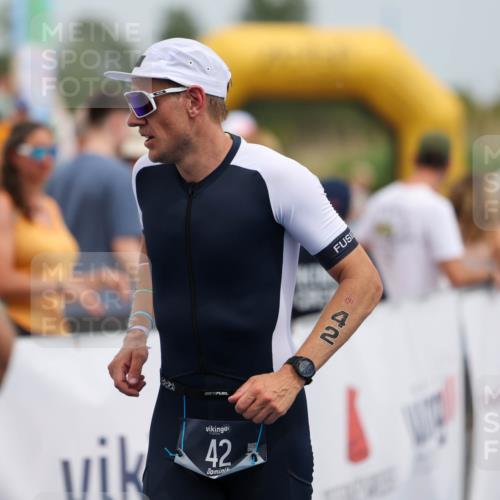 22.06.2025 - Viking Triathlon Michael Strokosch http://msf.ph/oto/8070264 22.06.2025 14:53:19 Ziel 42 meine-sportfotos.de