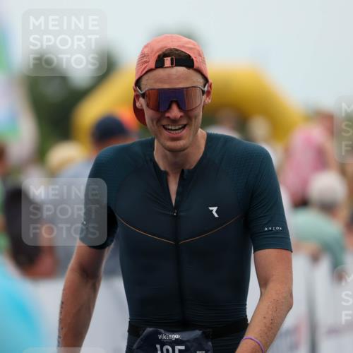 22.06.2025 - Viking Triathlon Michael Strokosch http://msf.ph/oto/8070283 22.06.2025 15:24:29 Ziel 185 meine-sportfotos.de