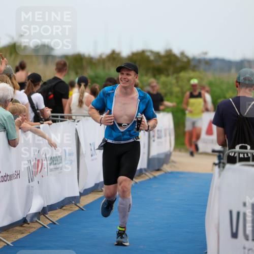 22.06.2025 - Viking Triathlon Michael Strokosch http://msf.ph/oto/8070298 22.06.2025 15:24:37 Ziel 298 meine-sportfotos.de