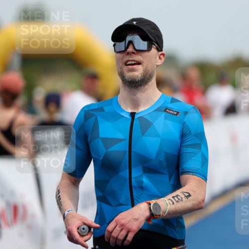 22.06.2025 - Viking Triathlon Michael Strokosch http://msf.ph/oto/8070309 22.06.2025 14:53:33 Ziel 486 meine-sportfotos.de