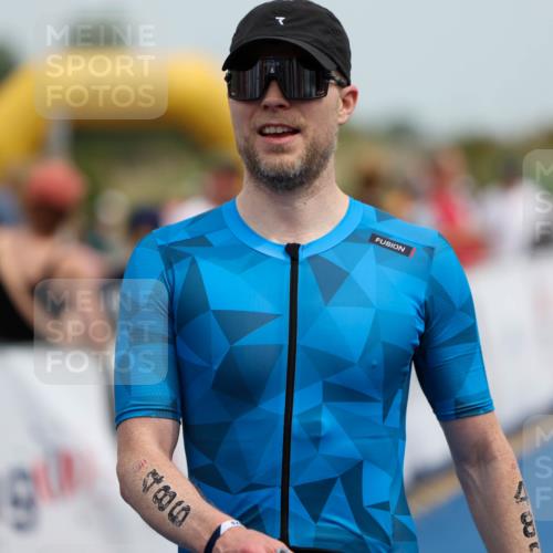 22.06.2025 - Viking Triathlon Michael Strokosch http://msf.ph/oto/8070316 22.06.2025 14:53:34 Ziel 486 meine-sportfotos.de