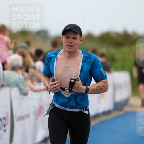 22.06.2025 - Viking Triathlon Michael Strokosch http://msf.ph/oto/8070320 22.06.2025 15:24:39 Ziel 298 meine-sportfotos.de