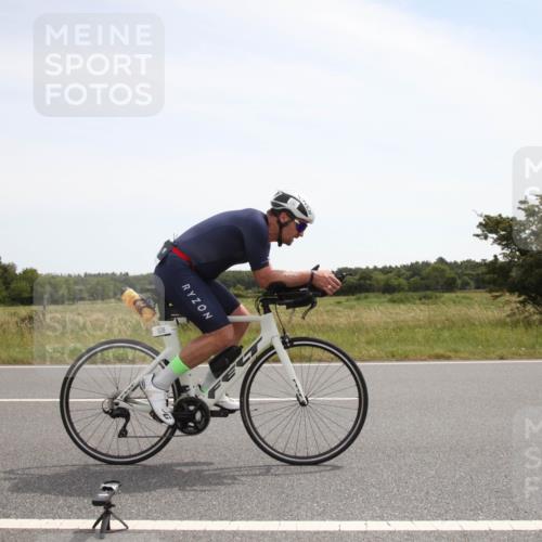 22.06.2025 - Viking Triathlon Yannick Fuchs http://msf.ph/oto/8070322 22.06.2025 12:16:58 Radfahren 17, 538, 626 meine-sportfotos.de
