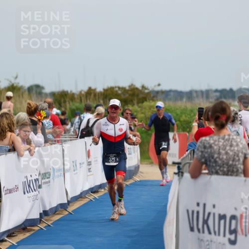 22.06.2025 - Viking Triathlon Michael Strokosch http://msf.ph/oto/8070323 22.06.2025 14:53:43 Ziel 329 meine-sportfotos.de