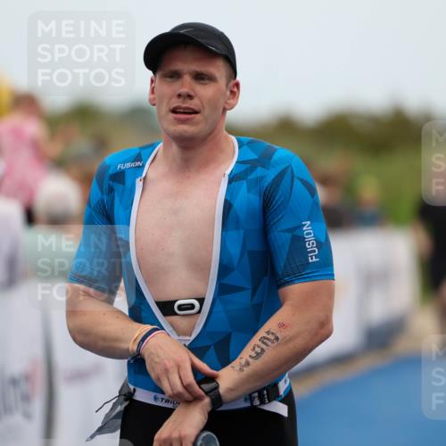 22.06.2025 - Viking Triathlon Michael Strokosch http://msf.ph/oto/8070330 22.06.2025 15:24:40 Ziel 298 meine-sportfotos.de