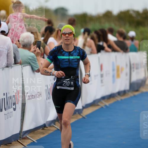 22.06.2025 - Viking Triathlon Michael Strokosch http://msf.ph/oto/8070378 22.06.2025 15:24:49 Ziel 210, 607 meine-sportfotos.de