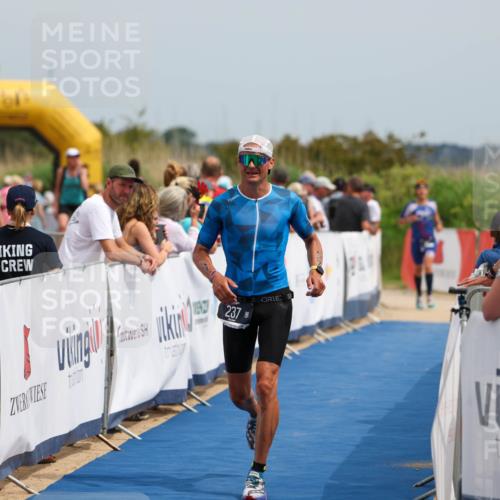 22.06.2025 - Viking Triathlon Michael Strokosch http://msf.ph/oto/8070425 22.06.2025 14:54:19 Ziel 237 meine-sportfotos.de