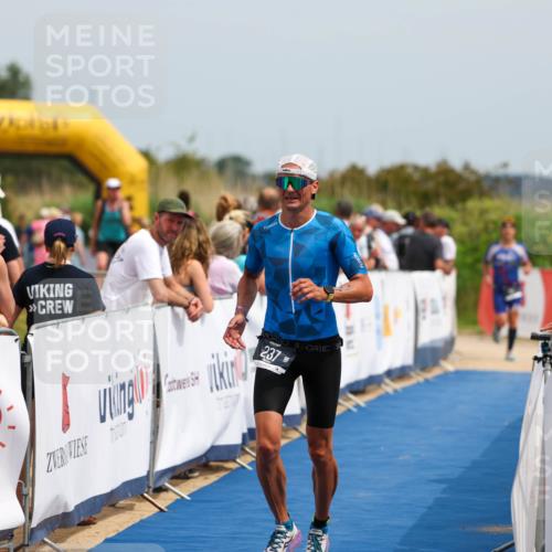 22.06.2025 - Viking Triathlon Michael Strokosch http://msf.ph/oto/8070428 22.06.2025 14:54:19 Ziel 237 meine-sportfotos.de