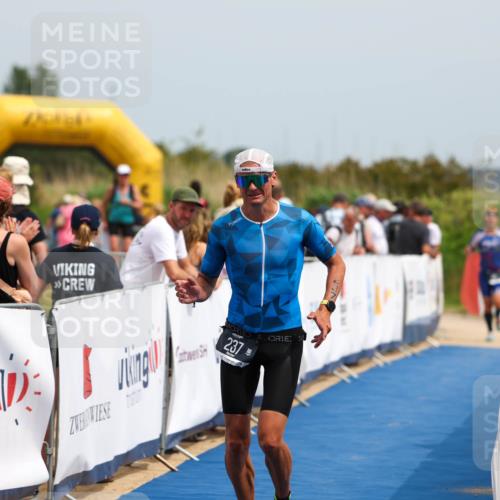 22.06.2025 - Viking Triathlon Michael Strokosch http://msf.ph/oto/8070433 22.06.2025 14:54:19 Ziel 237 meine-sportfotos.de