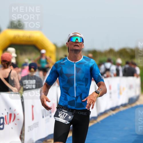 22.06.2025 - Viking Triathlon Michael Strokosch http://msf.ph/oto/8070455 22.06.2025 14:54:21 Ziel 135, 237 meine-sportfotos.de