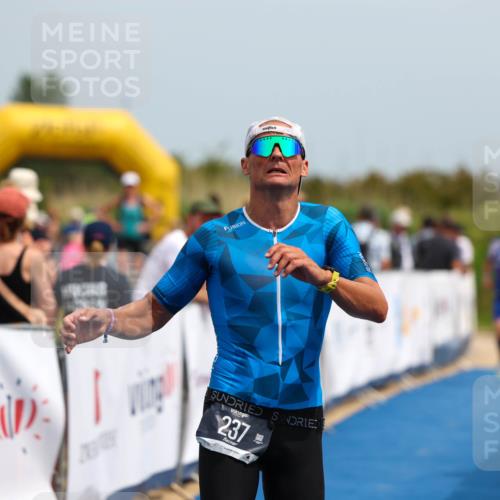 22.06.2025 - Viking Triathlon Michael Strokosch http://msf.ph/oto/8070459 22.06.2025 14:54:21 Ziel 135, 237 meine-sportfotos.de
