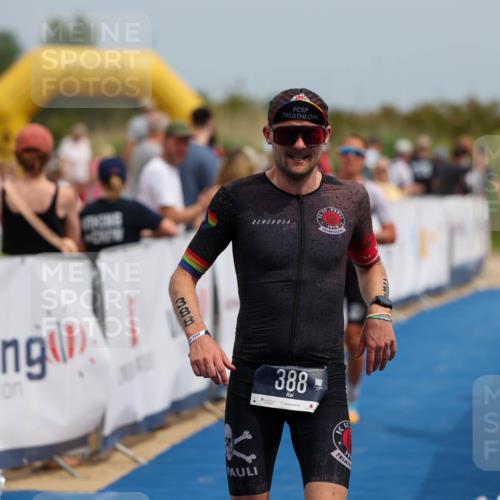22.06.2025 - Viking Triathlon Michael Strokosch http://msf.ph/oto/8070507 22.06.2025 14:55:38 Ziel 30, 388 meine-sportfotos.de