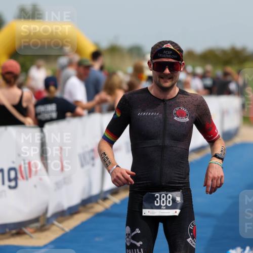 22.06.2025 - Viking Triathlon Michael Strokosch http://msf.ph/oto/8070511 22.06.2025 14:55:39 Ziel 30, 388 meine-sportfotos.de