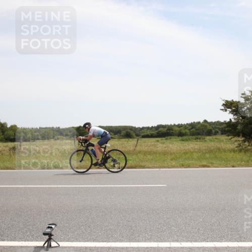 22.06.2025 - Viking Triathlon Yannick Fuchs http://msf.ph/oto/8070650 22.06.2025 12:19:55 Radfahren 320, 498 meine-sportfotos.de